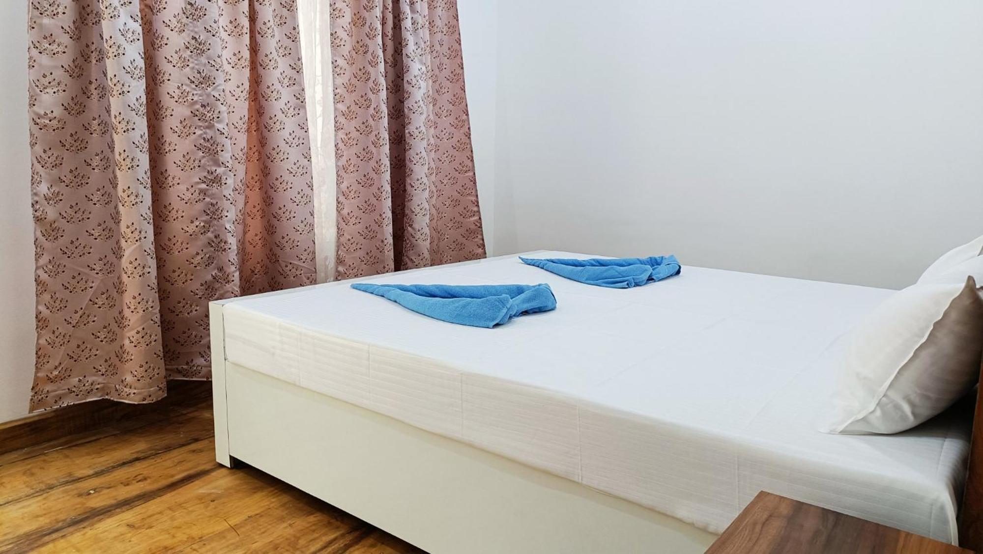 Koshy'S Beach Front Homestay Марарикулам Екстериор снимка